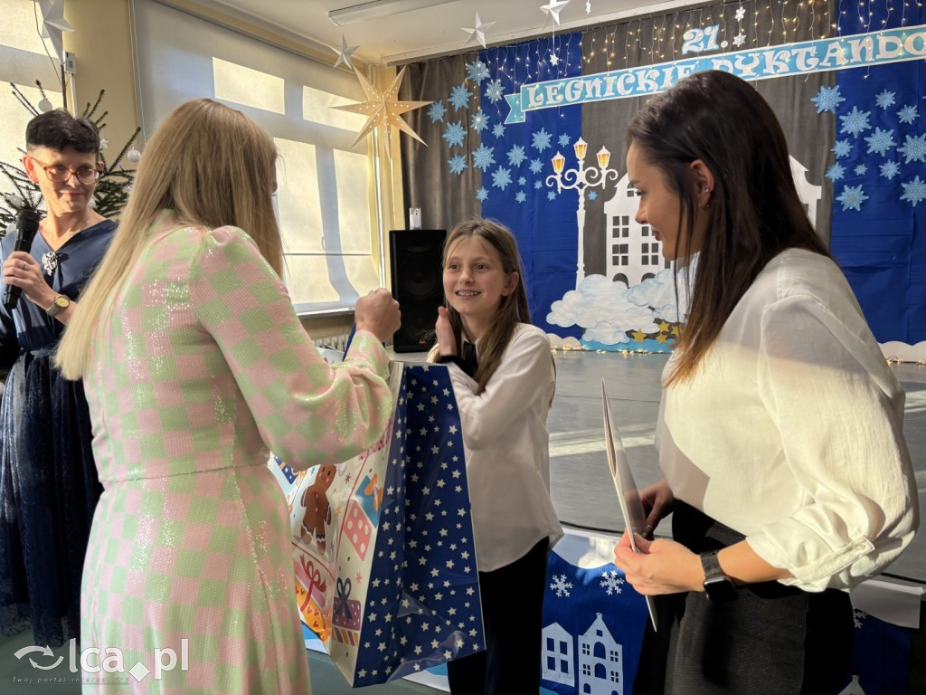 Zmagania ze słowem i historie z dreszczykiem