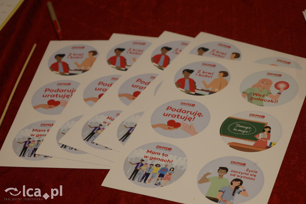 Uczniowie ZSS rejestrują dawców szpiku