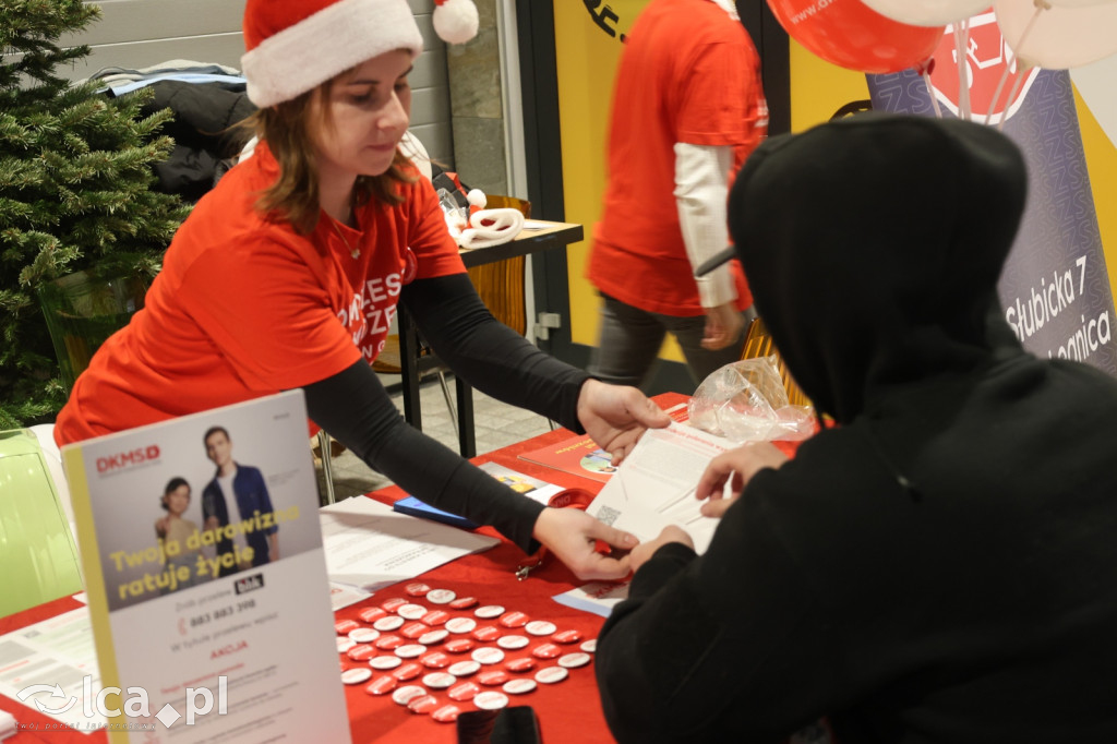 Uczniowie ZSS rejestrują dawców szpiku