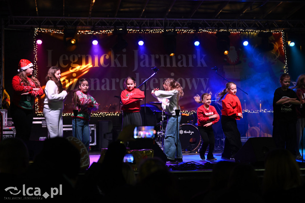 Rynek pachniał piernikami, scena przyciągała tłumy
