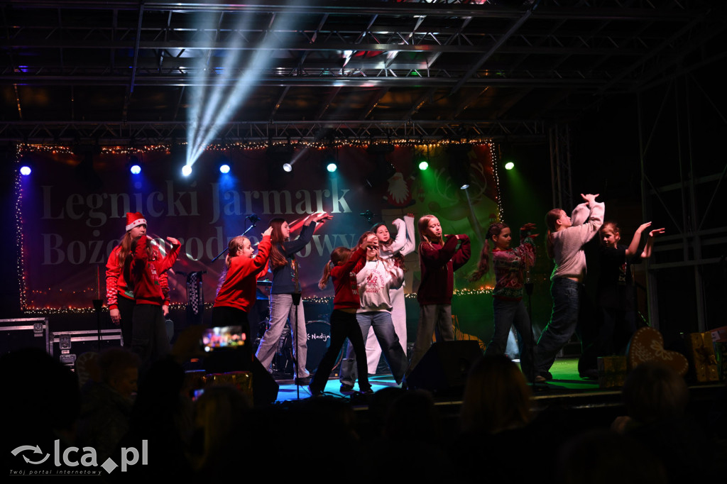 Rynek pachniał piernikami, scena przyciągała tłumy