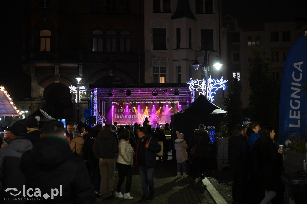 Rynek pachniał piernikami, scena przyciągała tłumy