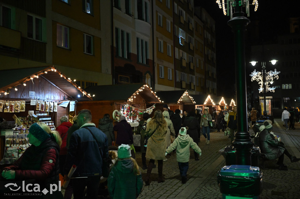 Rynek pachniał piernikami, scena przyciągała tłumy
