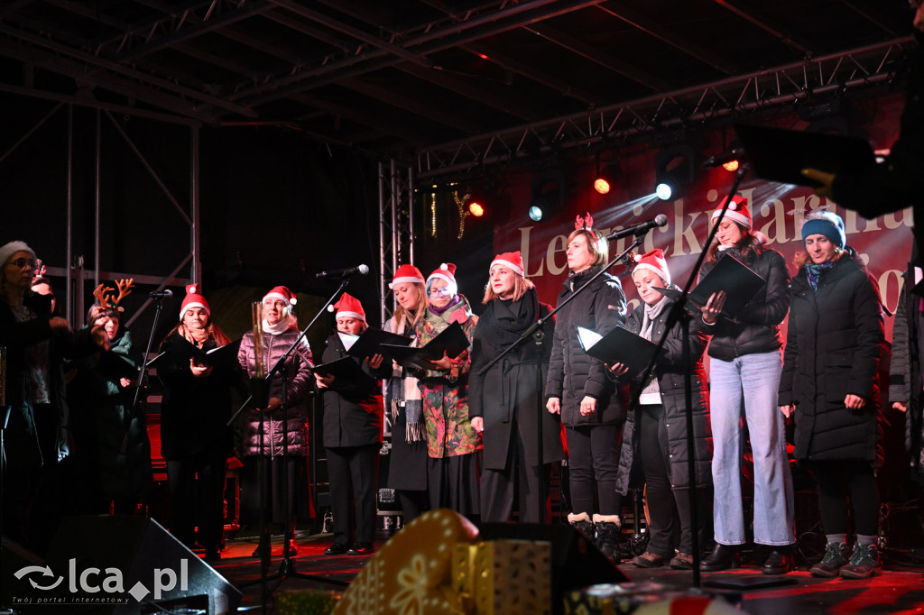 Rynek pachniał piernikami, scena przyciągała tłumy