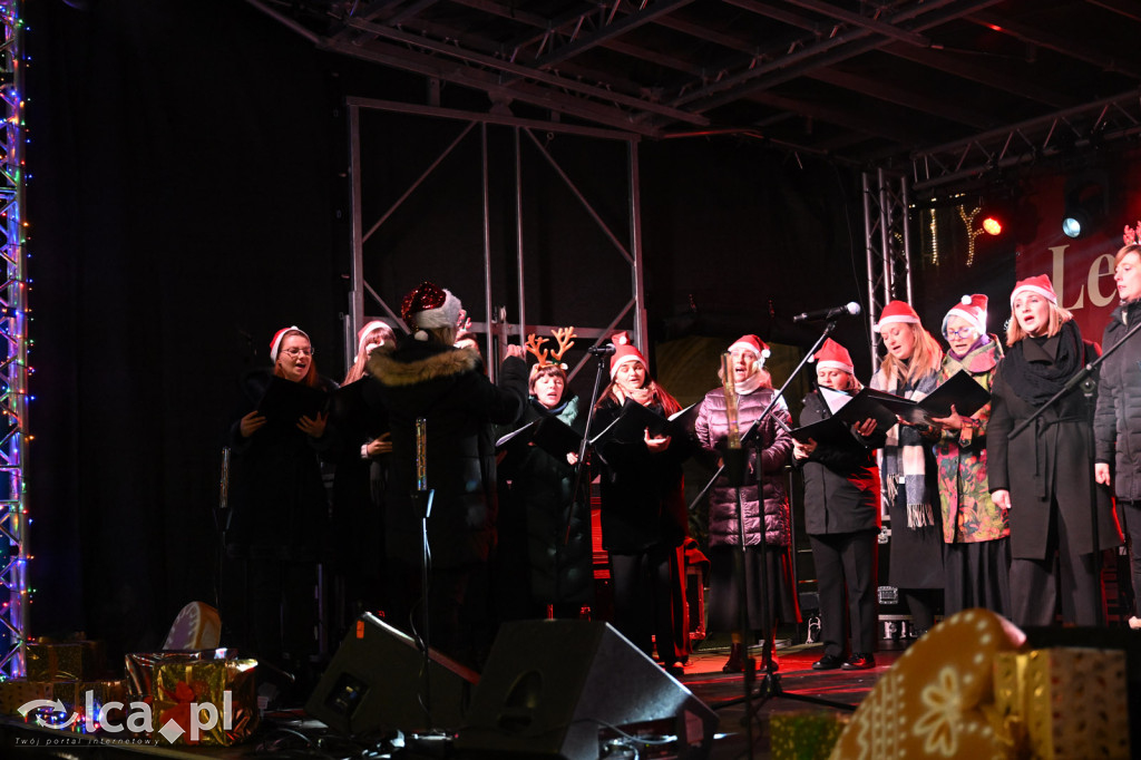 Rynek pachniał piernikami, scena przyciągała tłumy