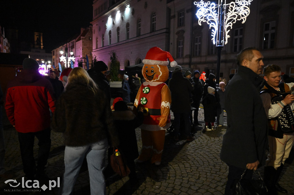 Rynek pachniał piernikami, scena przyciągała tłumy