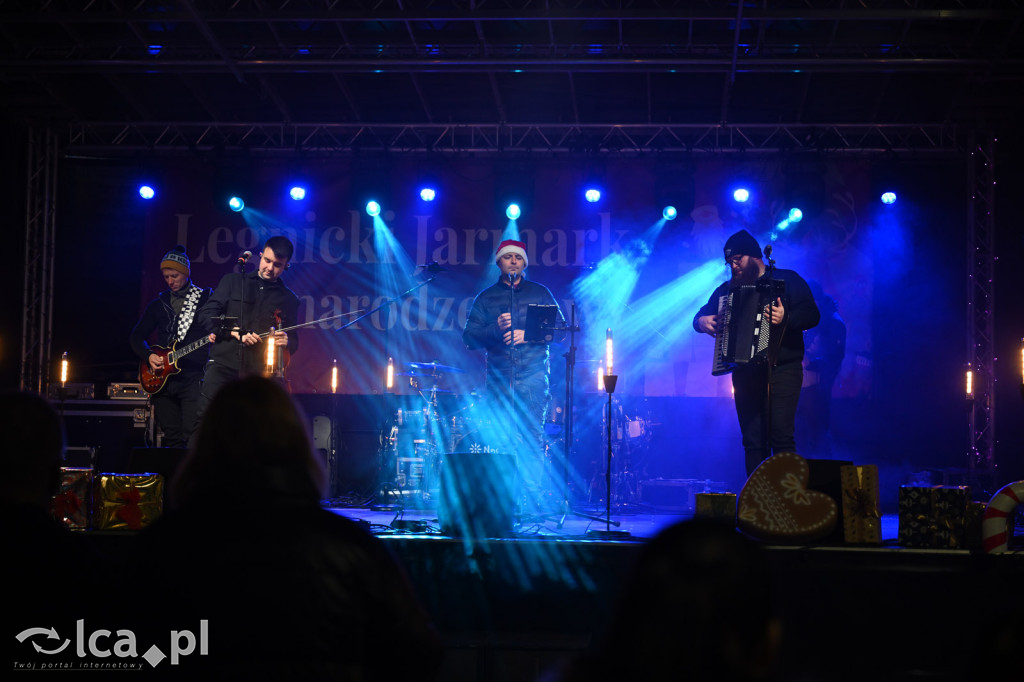 Rynek pachniał piernikami, scena przyciągała tłumy