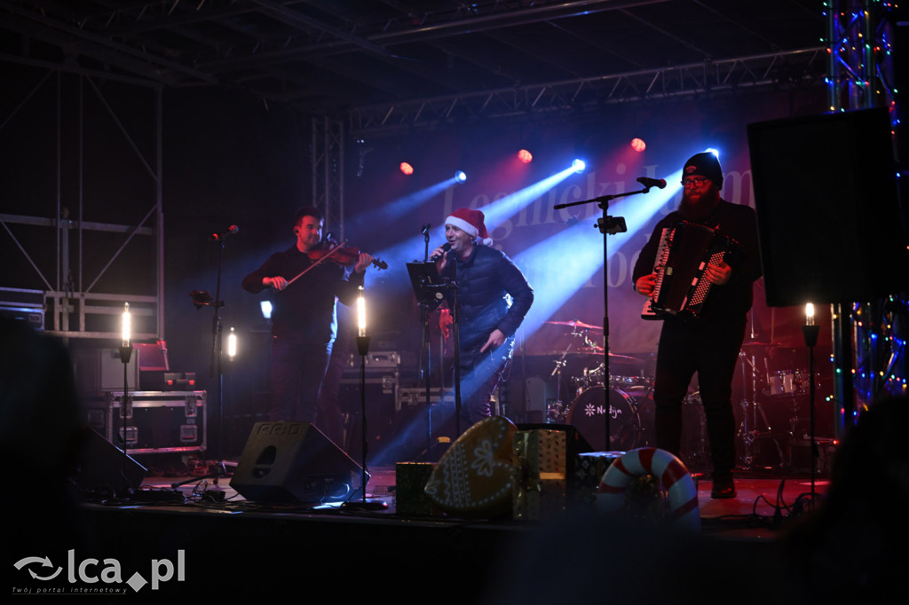 Rynek pachniał piernikami, scena przyciągała tłumy
