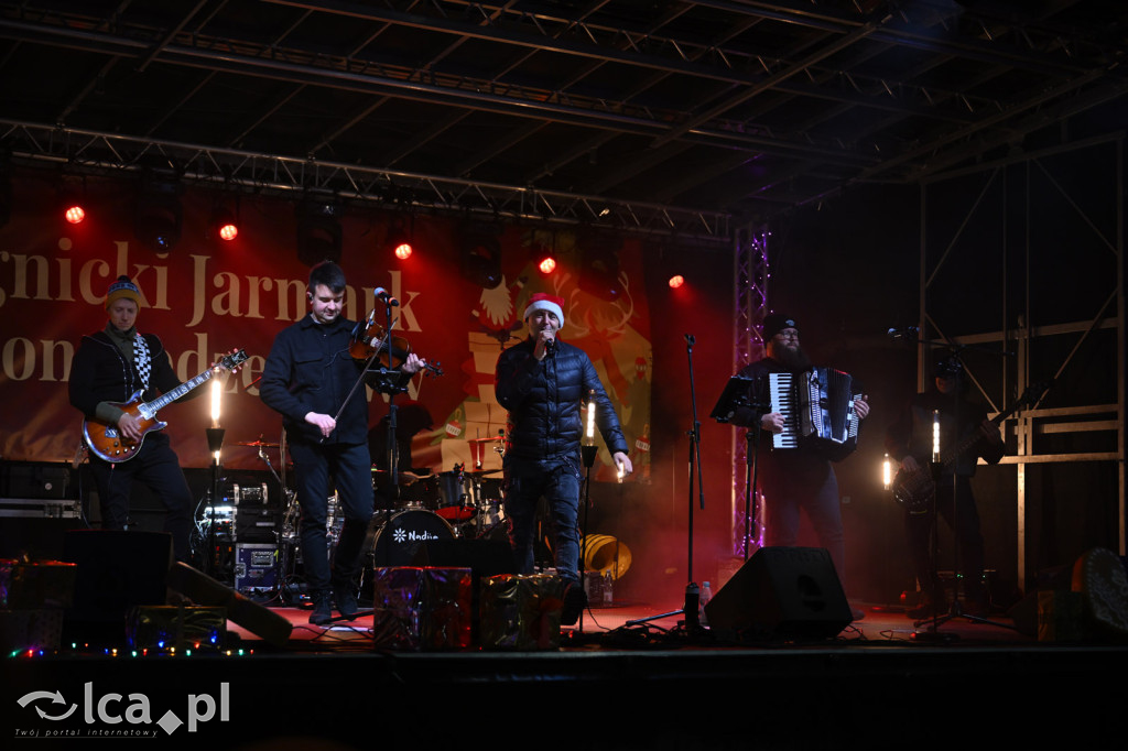 Rynek pachniał piernikami, scena przyciągała tłumy