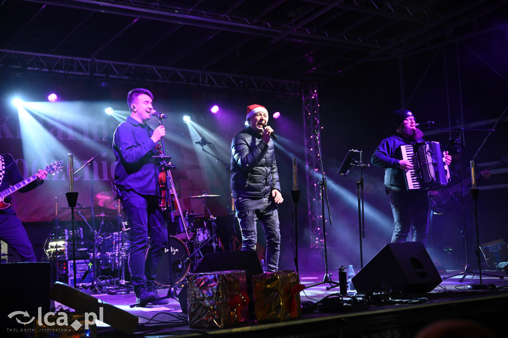 Rynek pachniał piernikami, scena przyciągała tłumy