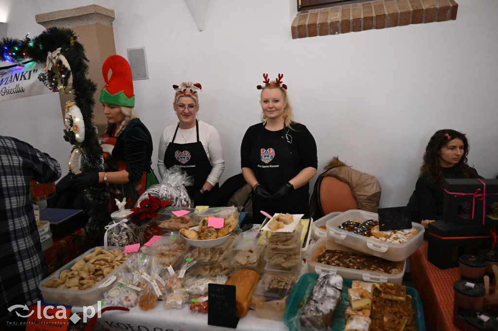 Kaczawski Jarmark Bożonarodzeniowy w pałacu