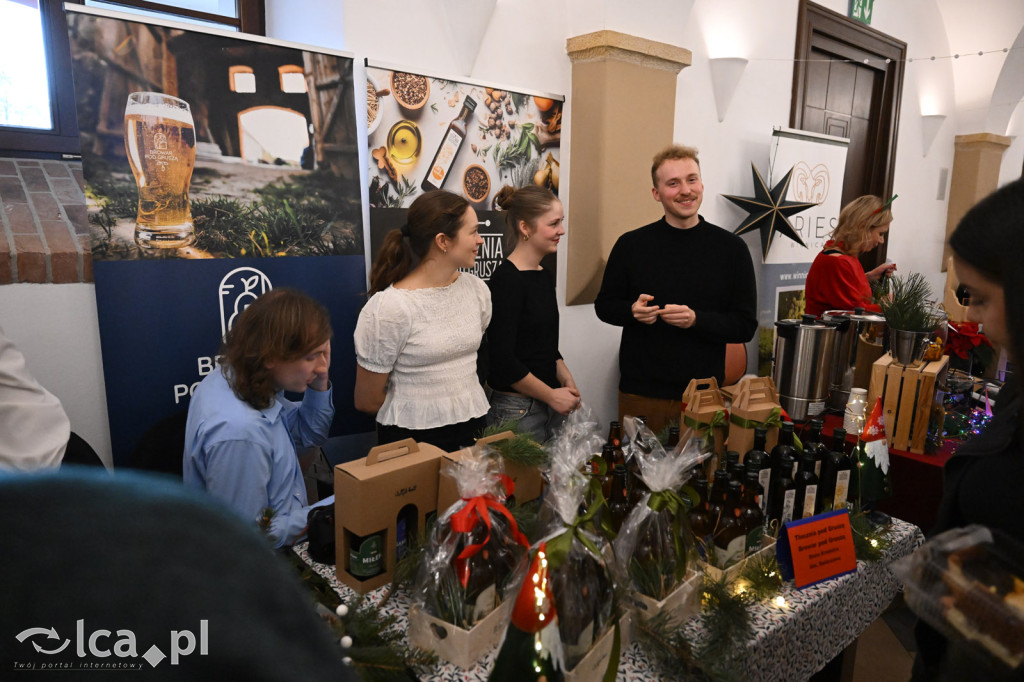 Kaczawski Jarmark Bożonarodzeniowy w pałacu