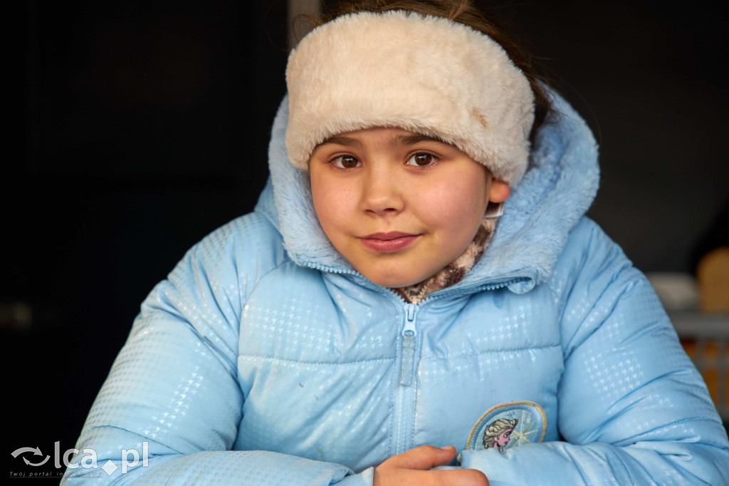 Tłumy na nowym targowisku w Bartoszowie