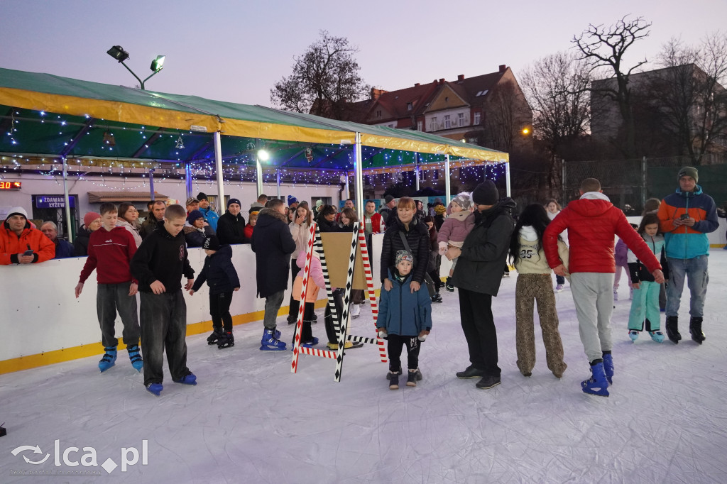 Pierwszy ślizg na Sejmowej z poślizgiem, ale udany