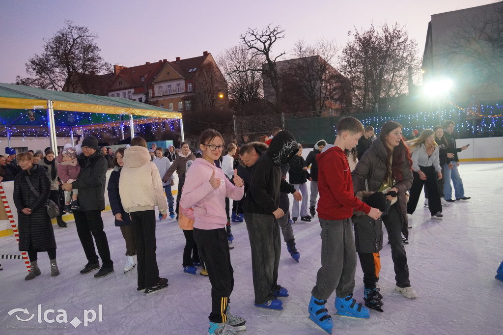 Pierwszy ślizg na Sejmowej z poślizgiem, ale udany