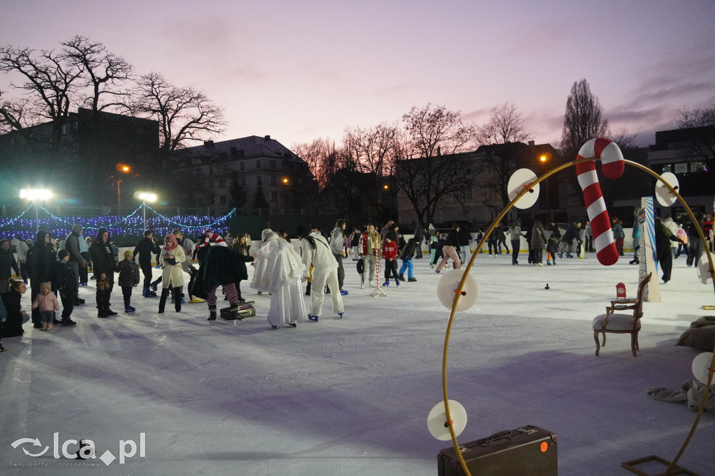 Pierwszy ślizg na Sejmowej z poślizgiem, ale udany