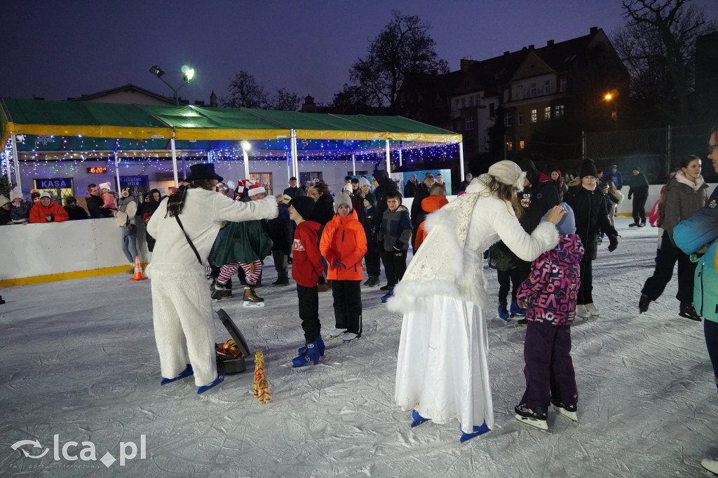 Pierwszy ślizg na Sejmowej z poślizgiem, ale udany