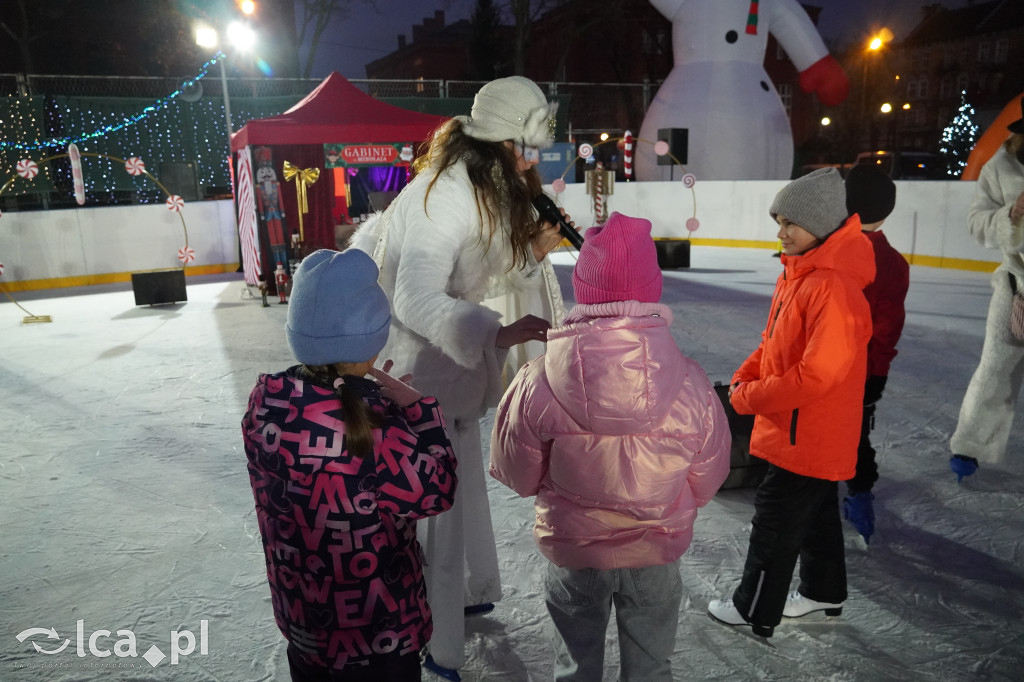 Pierwszy ślizg na Sejmowej z poślizgiem, ale udany