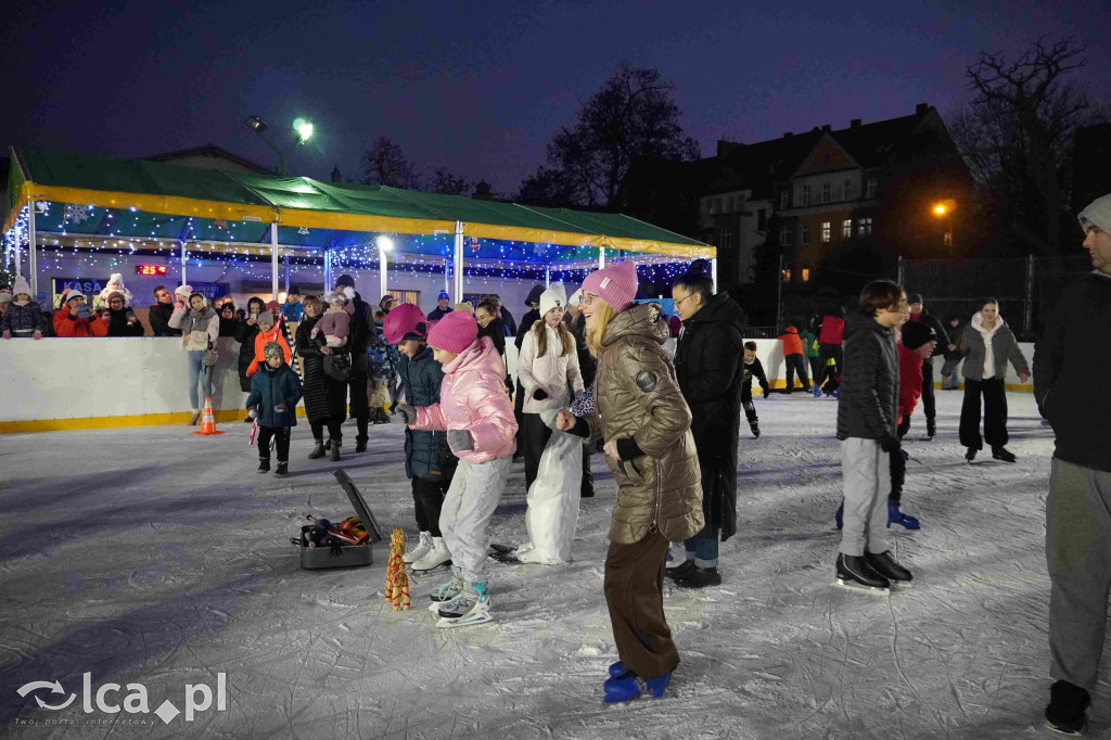 Pierwszy ślizg na Sejmowej z poślizgiem, ale udany