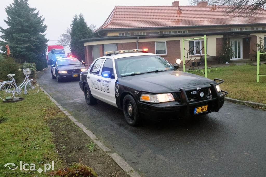 Drogowi Mikołajowie z prezentami