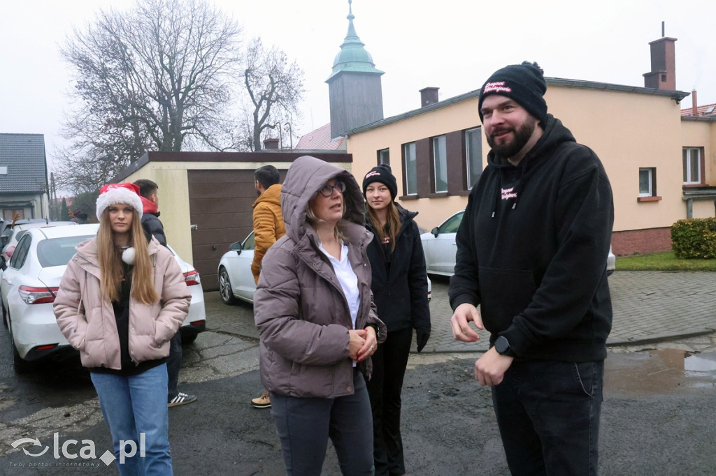 Drogowi Mikołajowie z prezentami