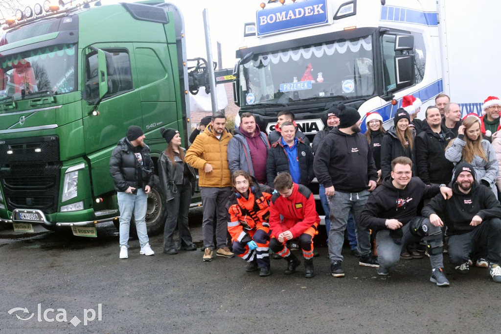 Drogowi Mikołajowie z prezentami