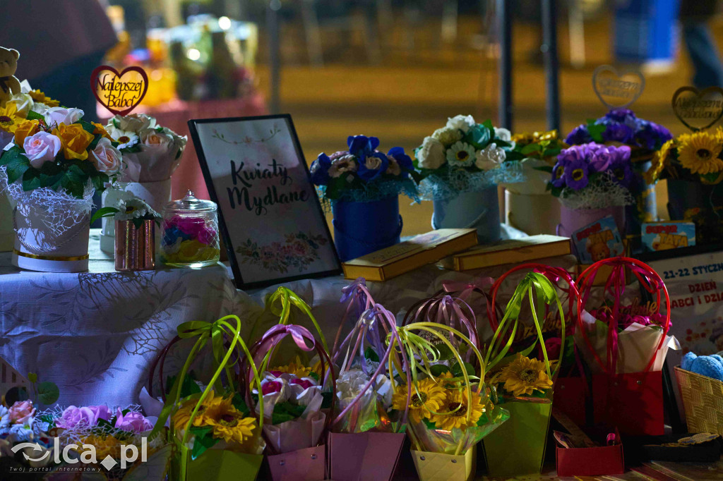 Pierwszy nocny jarmark w Bartoszowie