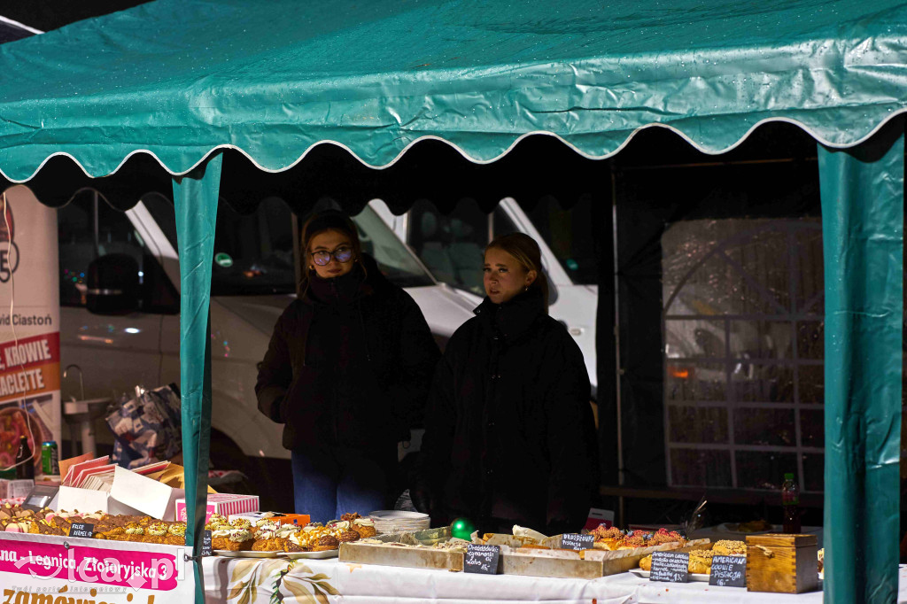 Pierwszy nocny jarmark w Bartoszowie