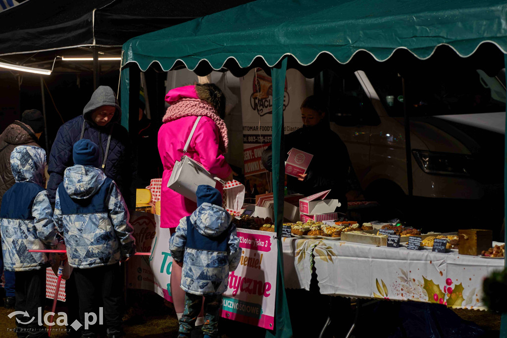 Pierwszy nocny jarmark w Bartoszowie