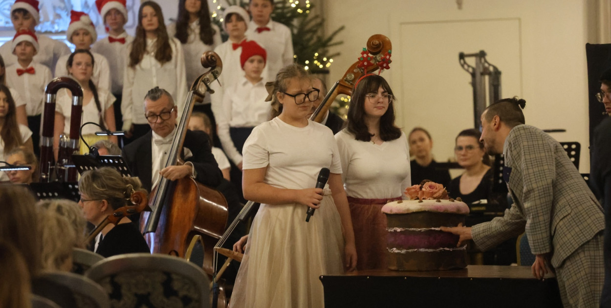 „Opowieść wigilijna” zachwyciła w Sali Królewskiej