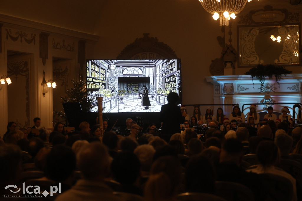 „Opowieść wigilijna” zachwyciła w Sali Królewskiej