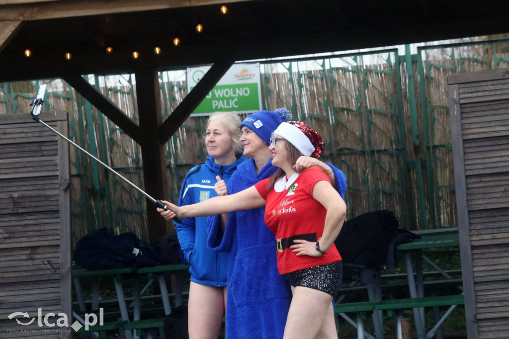 Legnickie Morsy wskoczyły do lodowatej wody