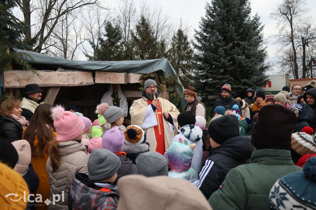 Pasterka w szopce zachwyciła najmłodszych