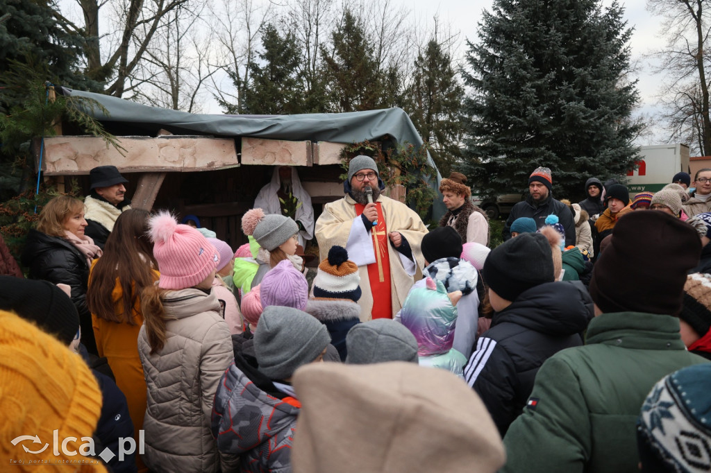 Pasterka w szopce zachwyciła najmłodszych