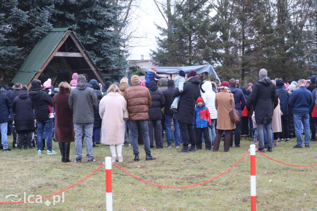 Pasterka w szopce zachwyciła najmłodszych