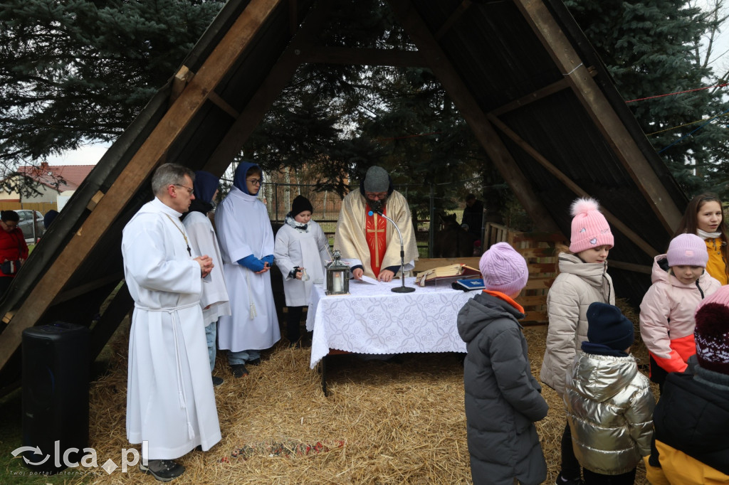 Pasterka w szopce zachwyciła najmłodszych
