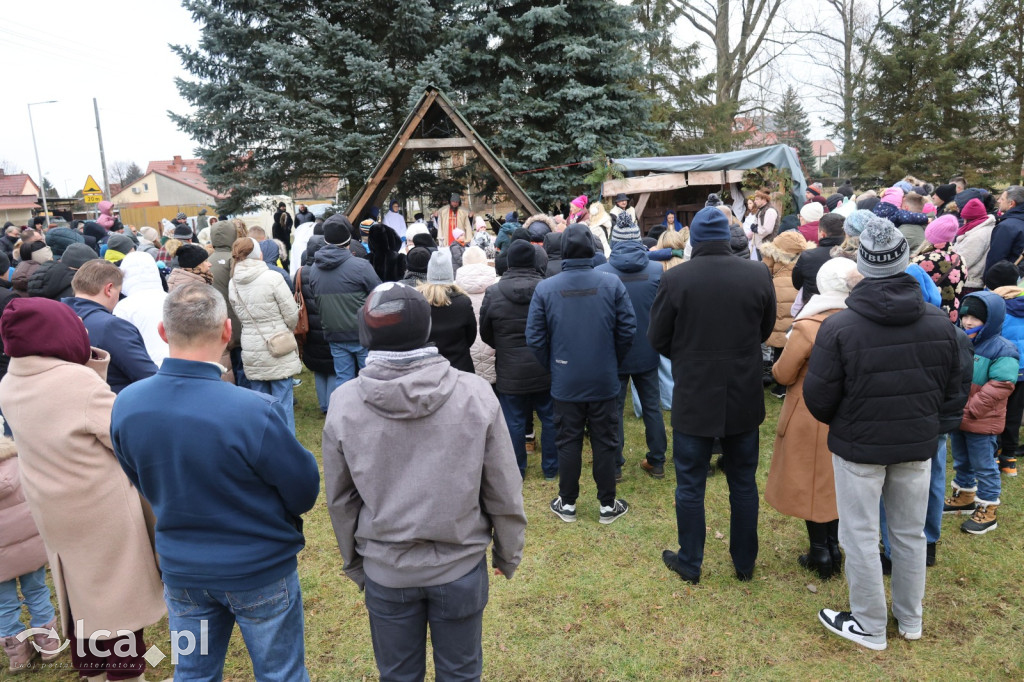 Pasterka w szopce zachwyciła najmłodszych