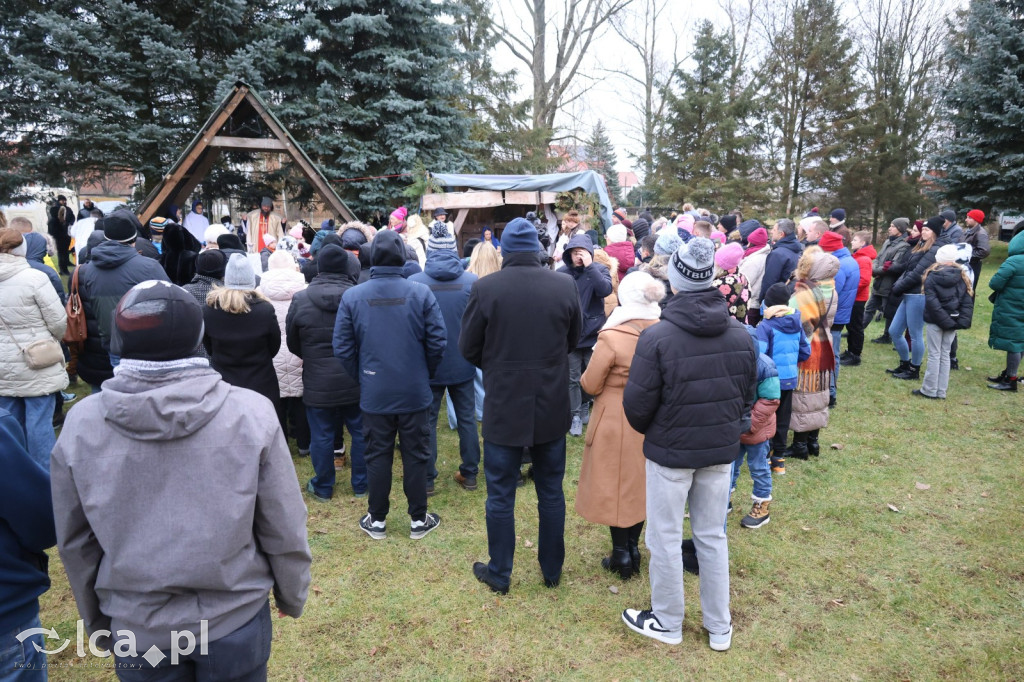 Pasterka w szopce zachwyciła najmłodszych