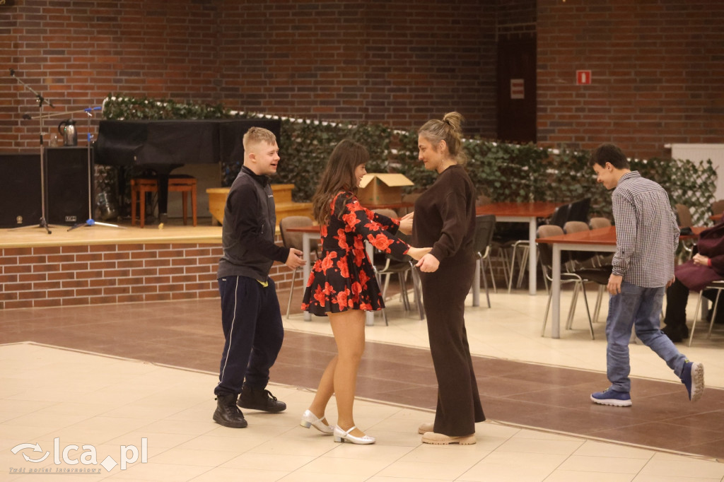 Bal Caritas dla niepełnosprawnych w Legnicy