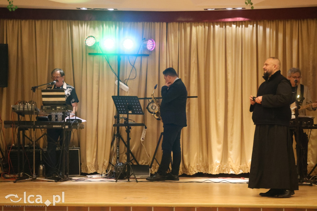 Bal Caritas dla niepełnosprawnych w Legnicy