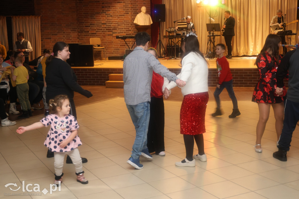 Bal Caritas dla niepełnosprawnych w Legnicy
