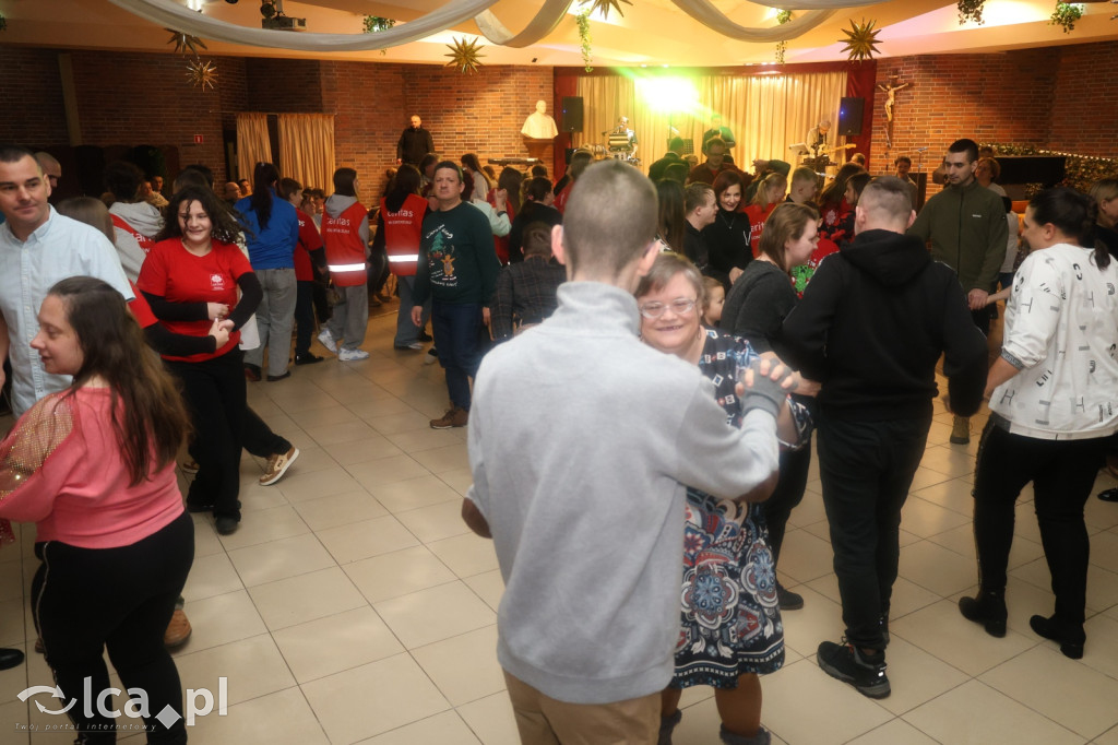 Bal Caritas dla niepełnosprawnych w Legnicy