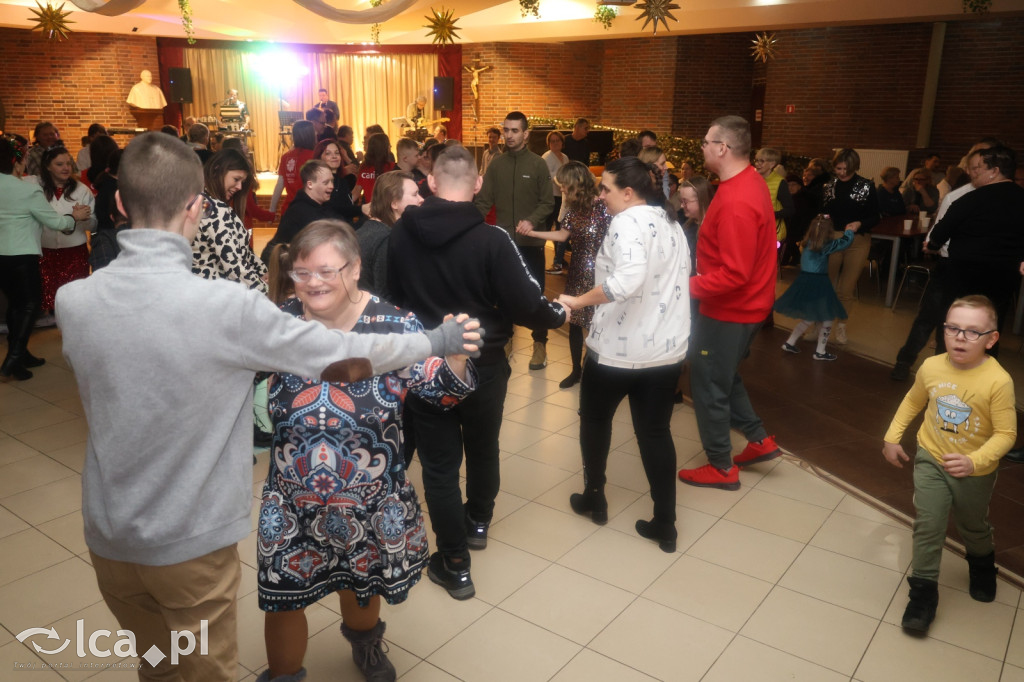 Bal Caritas dla niepełnosprawnych w Legnicy