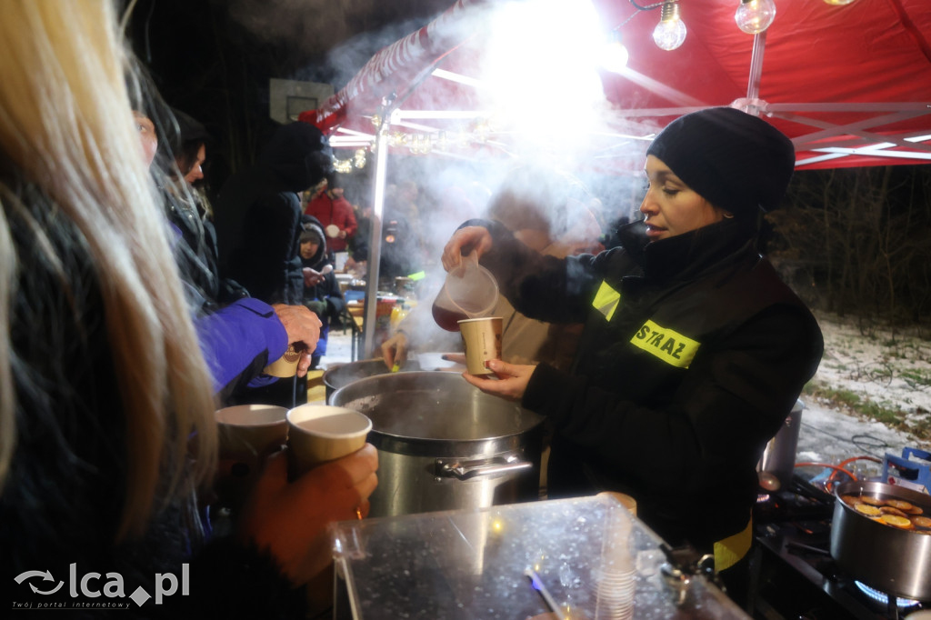 Noworoczne ognisko w Raszówce przyciągnęło tłumy