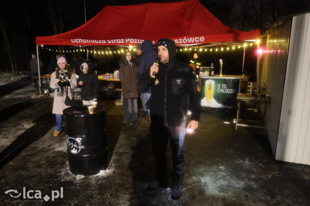 Noworoczne ognisko w Raszówce przyciągnęło tłumy