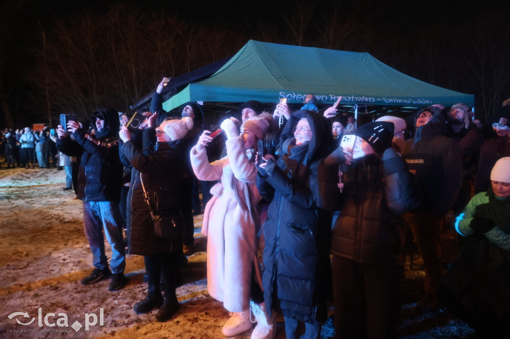Noworoczne ognisko w Raszówce przyciągnęło tłumy