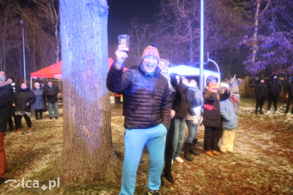 Noworoczne ognisko w Raszówce przyciągnęło tłumy
