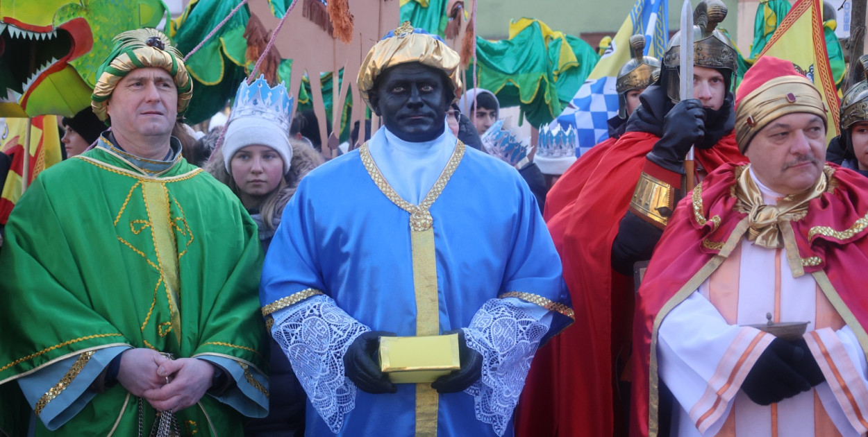 Trzej Królowie przeszli ulicami Prochowic