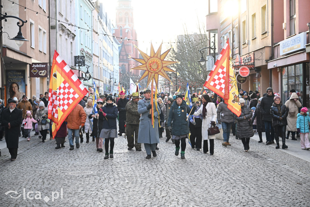 Tłumy wiernych na Orszaku Trzech Króli