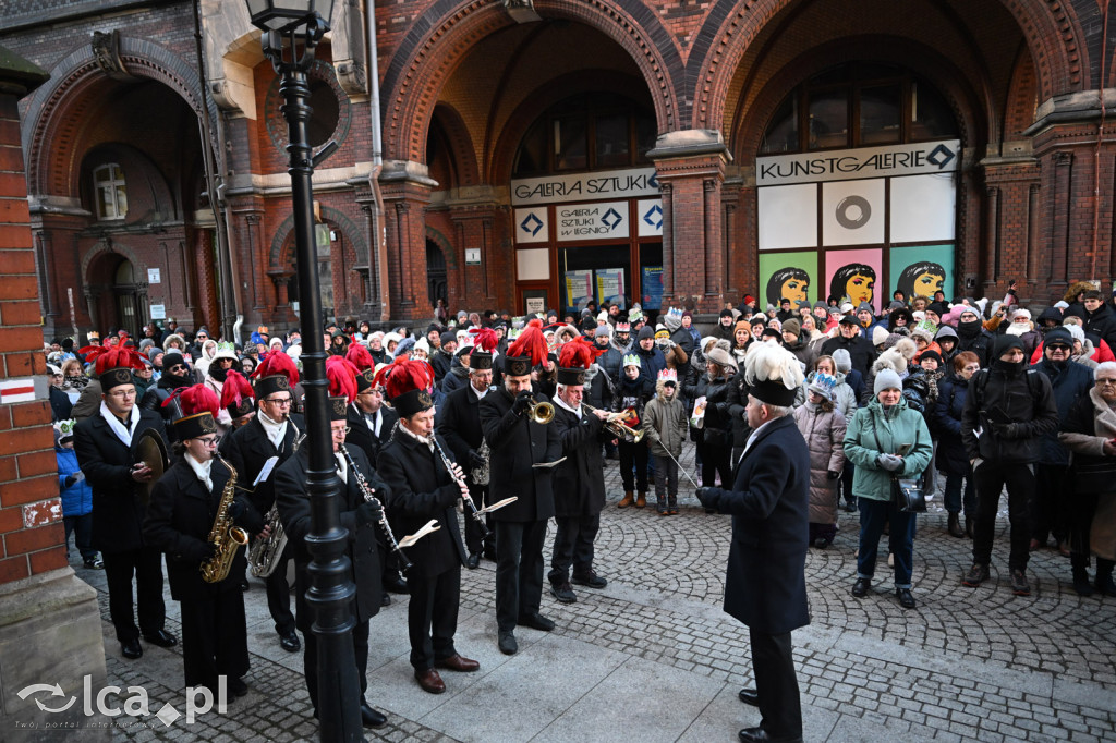 Tłumy wiernych na Orszaku Trzech Króli